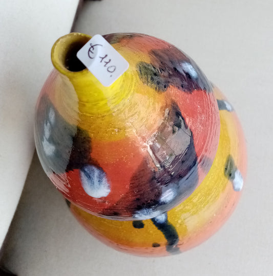 vaso moderno in ceramica, cotto  due volte a 1000° pezzo unico , arredamento di classe