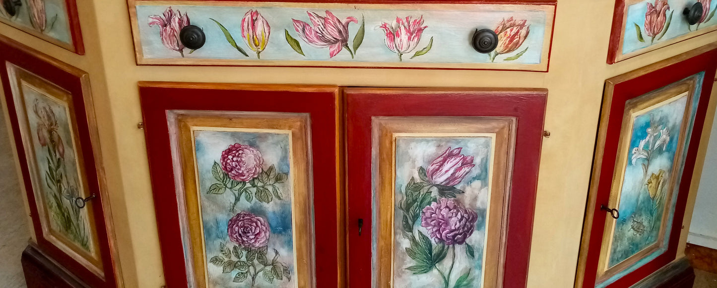 credenza madia con tulipani mobile dipinto a mano, mobile decorato a Mano, arte su legno 