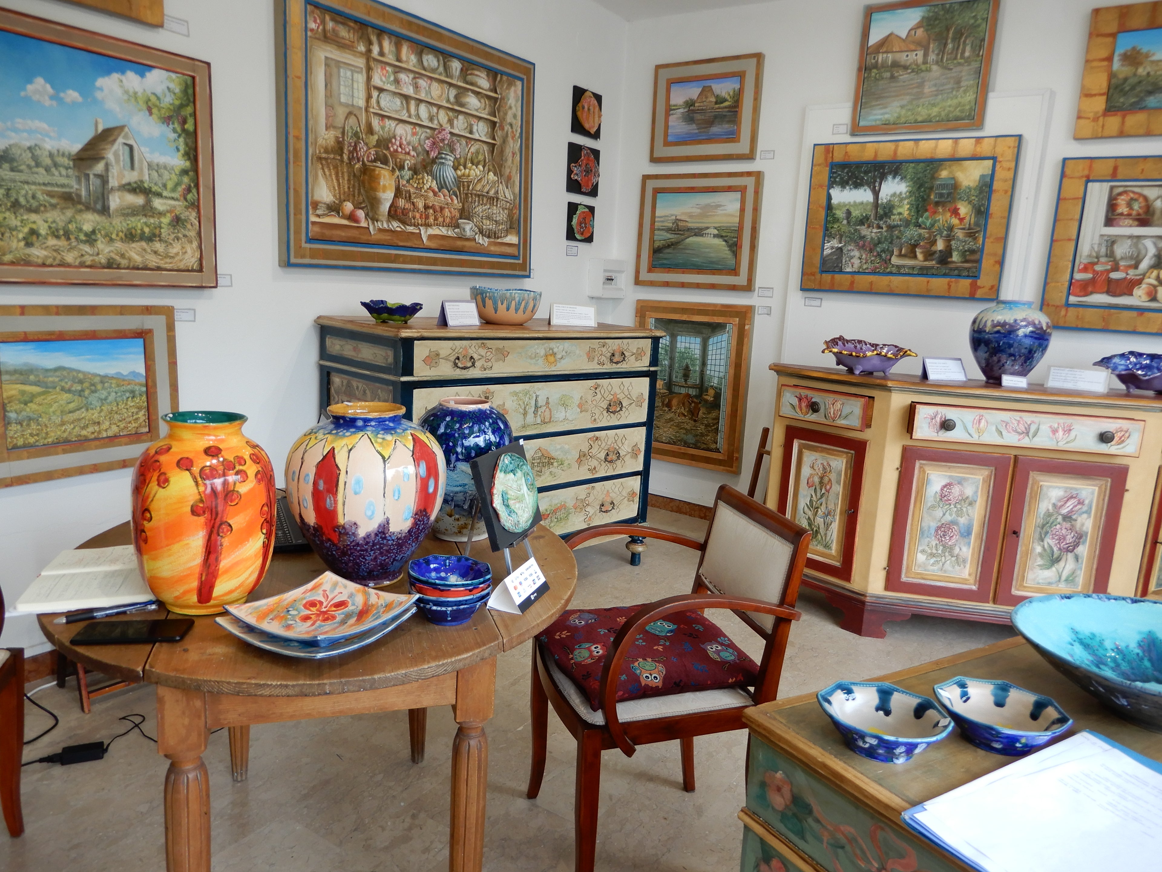Galleria Casal dei Pruni Déco, quadri originali dipinti a mano, mobili decorati, ceramiche artistiche, arte italiana e artigianato raro