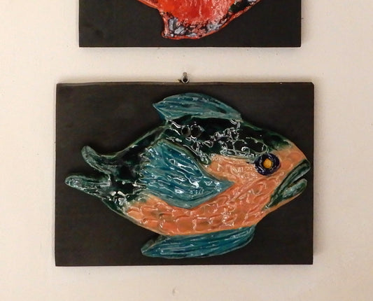 Pesce Il Prepotente Scultura Ceramica Fatta a Mano su Legno | Casal dei Pruni Déco