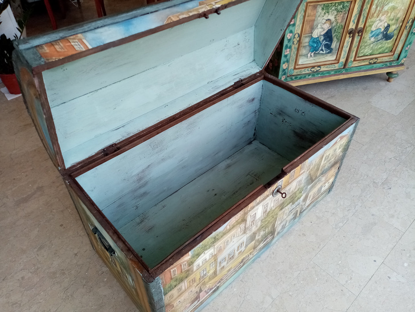Dettaglio struttura baule epoca 1800 - Mobile restaurato arte italiana antica