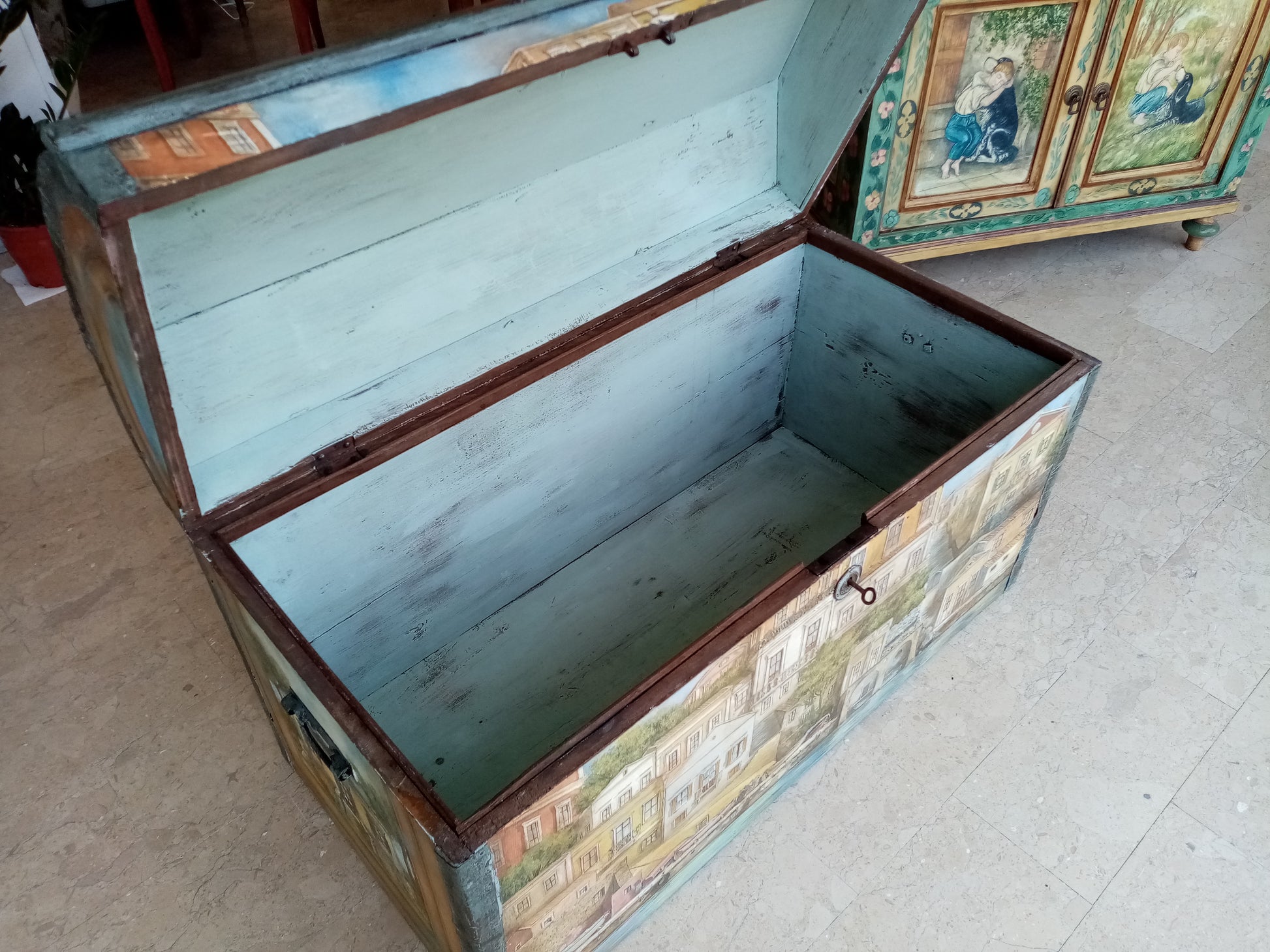 Dettaglio struttura baule epoca 1800 - Mobile restaurato arte italiana antica