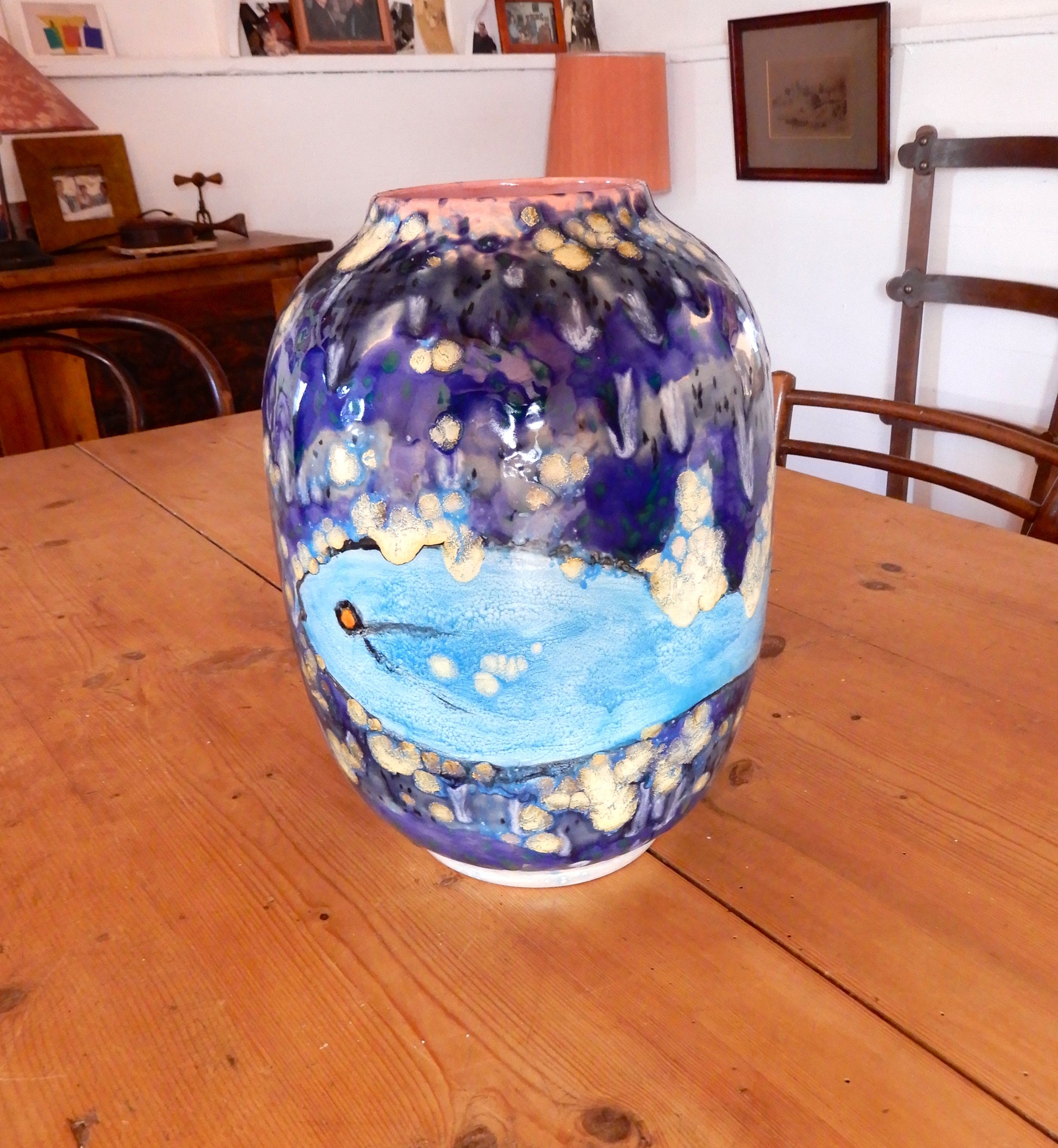 vaso blu cobalto in ceramica cotto a  1000° due volte, ceramica artistica, fatta a mano