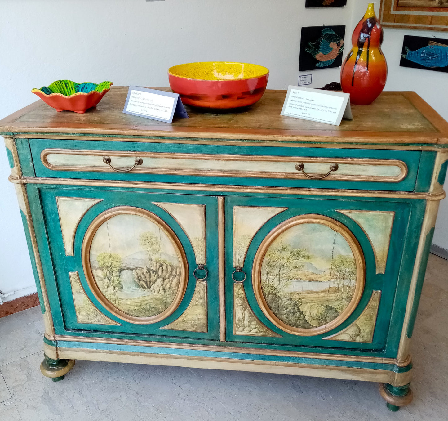 Vista completa credenza madia epoca - Mobile d'arte italiano fine 1800